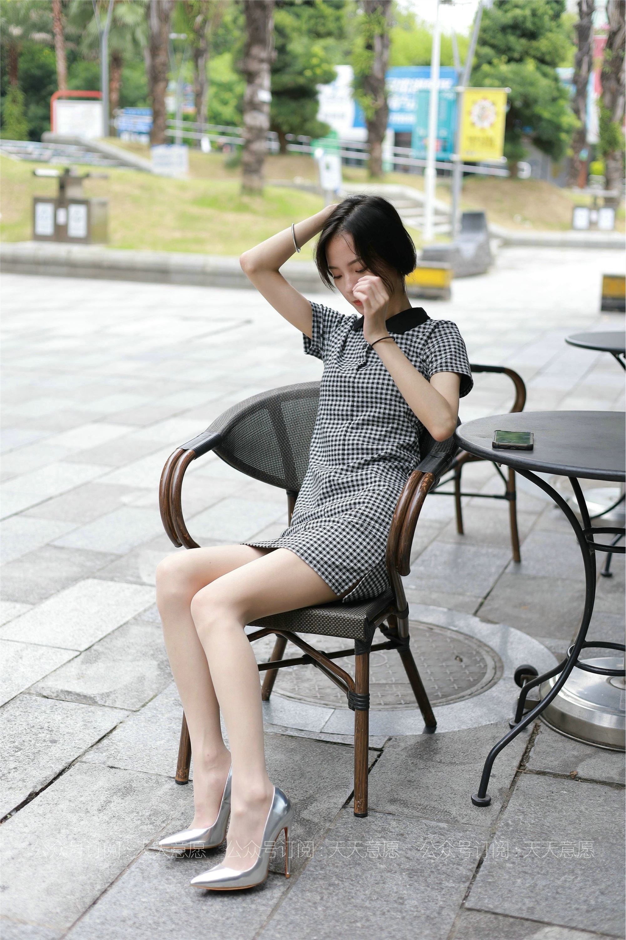 IESS异思趣向  2021.07.22 丝享家867：小六《格子连衣裙》